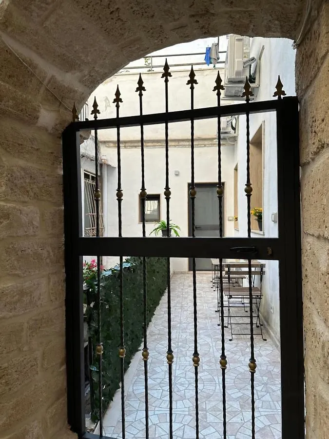Del Carmine 23 Hotel Bari 0*,  Italy
